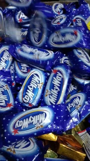 ASMR,OMG Milky way Chocolate #shortvideo #satifying#short смотреть онлайн
