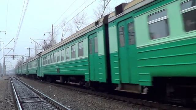 Электропоезд ЭД4м-0146 по 3 пути! смотреть онлайн