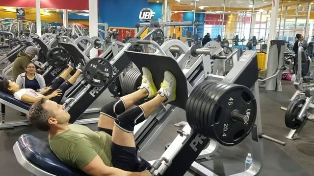 Leg Press: 5 reps with 630 pounds смотреть онлайн
