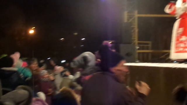 Мариуполь. Открытие Новогодней Ёлки 6. Плавбассейн Нептун 24.12.16 смотреть онлайн