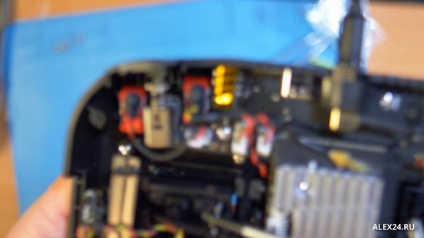 МЕНЯЕМ ПРУЖИНЫ В АППАРАТУРЕ radiomaster boxer. Разборка передатчика. Апгрейд. Настройка.