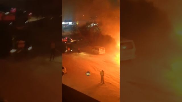 Горит ларек на Выборной (часть 3) смотреть онлайн