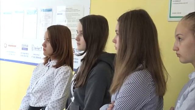 Новую модель оказания первичной медицинской помощи показали каменским школьникам. смотреть онлайн