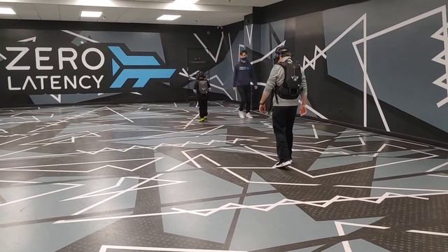 Father and Son Tandem | Western Canada's Biggest VR Arena | Zero Latency смотреть онлайн
