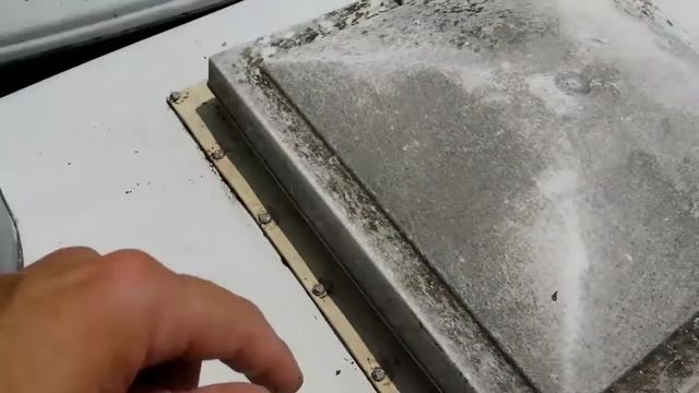 DIY How to Fix a Leaking RV Roof Fan Vent re-sealing смотреть онлайн