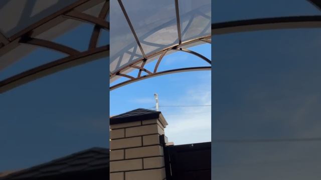 Установили навес из монолитного поликарбоната в Ульяновске. ЗОНТ 73. Русский Сварщик смотреть онлайн