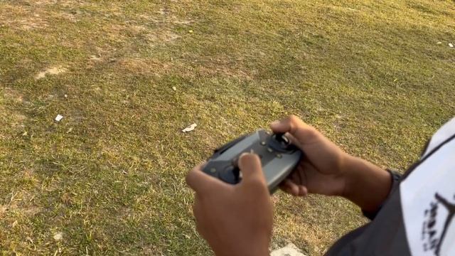 Can We Fly Toy Drones With VR( Virtual Reality ) Box ? смотреть онлайн
