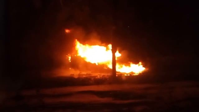 Машина загорелась смотреть онлайн