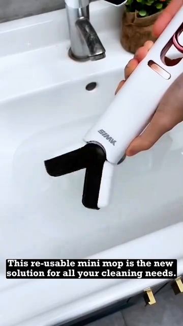 The most versatile mop on the market! #cleaning #kitchen #bathroom #diy #cool #shorts смотреть онлайн