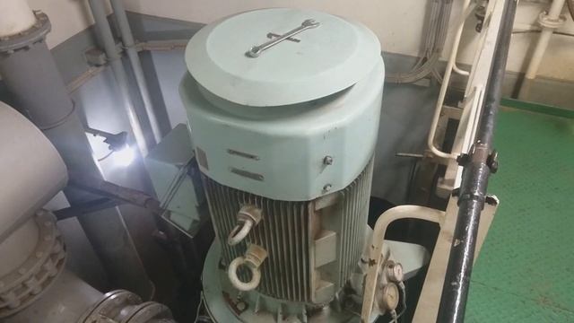 I found more big electric motors. смотреть онлайн