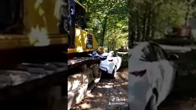 Бульдозер vs авто. смотреть онлайн