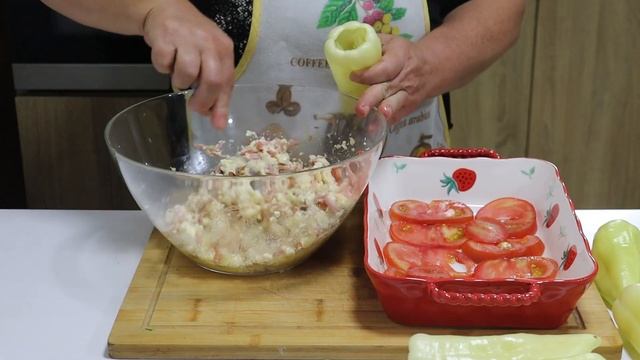 🌶️Brz ručak koji će vas oduševiti😍ZAPEČENE PAPRIKE PUNJENE SIROM, PARIZEROM💥UKUS DA VAM PAMET STANE смотреть онлайн