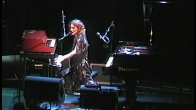 Tori Amos-Riverside.Church-NY-2002 =24-Hey Jupiter