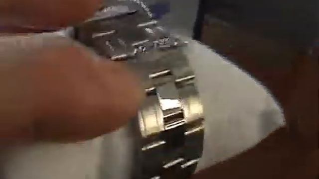 OMAX Cronographe DSX015 смотреть онлайн