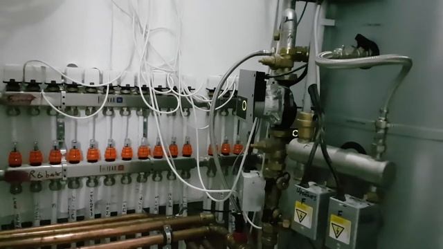 12Kw. Samsung Gen 5 Heatpump .. Finished and Working Underfloor Heating System смотреть онлайн