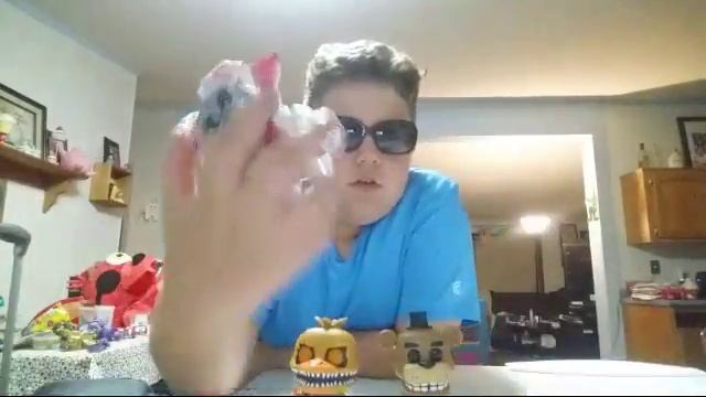 Unboxing A New FNAF Funko Pop смотреть онлайн