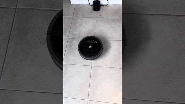 iRobot Roomba 880 смотреть онлайн