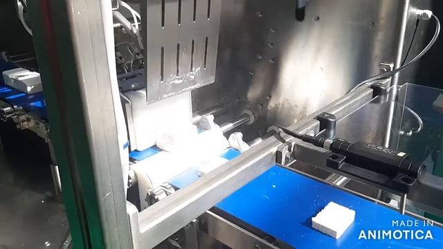 TXF06 with 3D UB - loaf slicing with preliminary 3D scan = porzionatrice filoni con analisi 3D. смотреть онлайн
