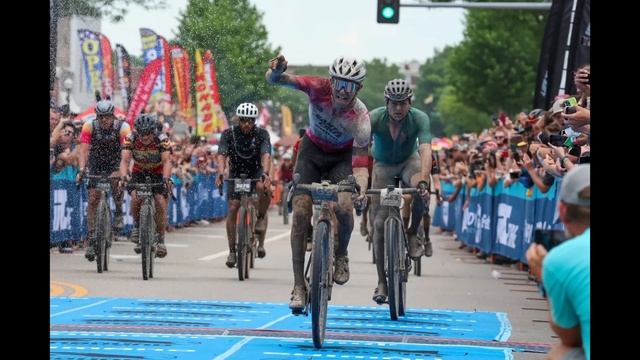 13 скоростная гравийная SRAM RED XPLR AXS