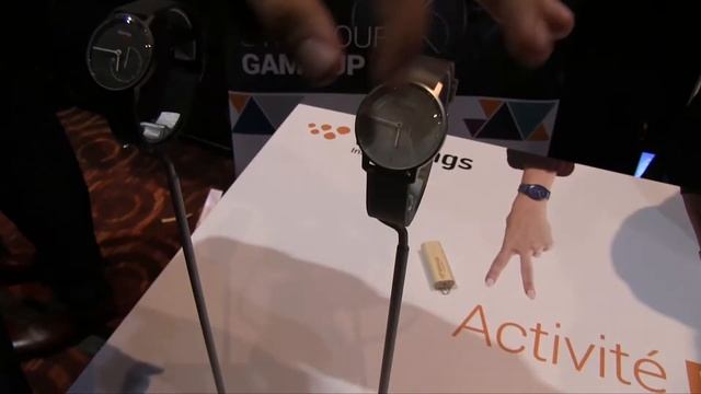 CES 2015 Unveiled - WITHINGS, o relógio classico inteligente. смотреть онлайн