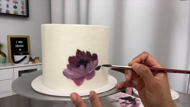 Easy Tips for Painting on Cake, yes Buttercream Cakes! смотреть онлайн