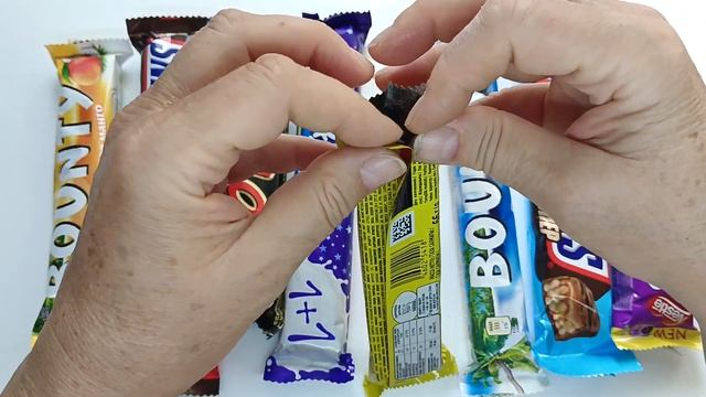 Snickers Twix Bounty Milky Way Nuts Mars Unpacking Nuts