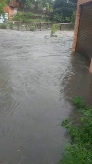 Потоп в Ростове на Дону 17.07.20. смотреть онлайн