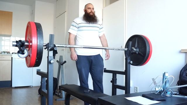 146,23 kilogram (322,38 pounds) RAW bench press 2 x 1 with around a 65 second interval смотреть онлайн