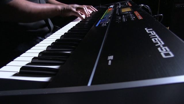 Roland JUPITER-50 Sound Examples — Patch 1568: "Back2the60s" смотреть онлайн