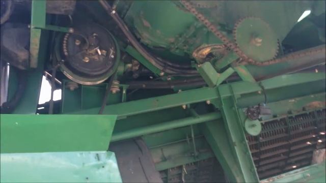 John Deere 9660 Combine