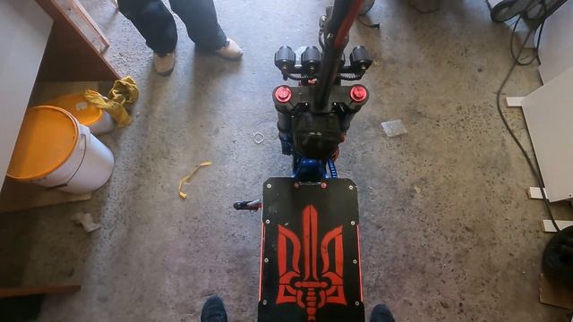 Самокат в потоке Киева. не Kugoo не Teverun не SR не SPS не Dualtron Thunder не Wolf King GT не NAM смотреть онлайн