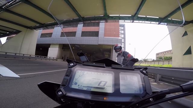 Работать в мотобат ДПС ГИБДД – кататься на новинках нарушителей ПДД (тест Yamaha MT-09 Tracer) смотреть онлайн