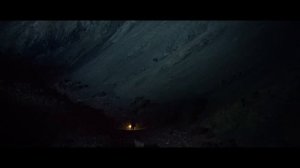 ТРЕШ ОБЗОР фильма У ХОЛМОВ ЕСТЬ ГЛАЗА (Эта пустыня принадлежит мутантам-каннибалам)