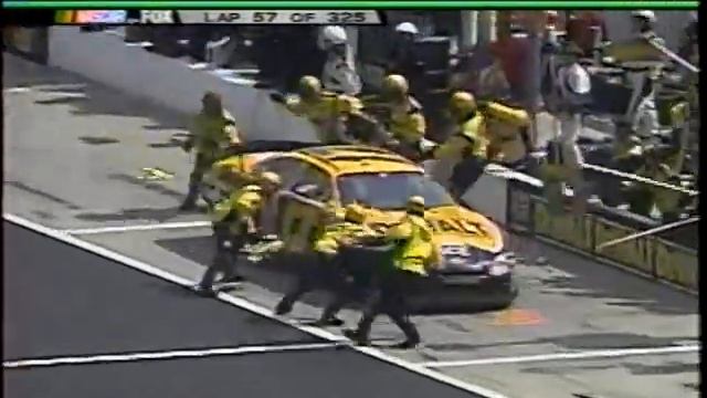 2004 Golden Corral 500 [4/23] (Green Flag Pit Stops) смотреть онлайн