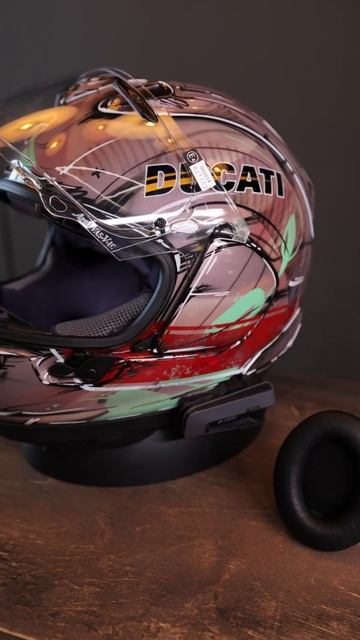 Акустика Stage 3 в шлеме Arai RX-7