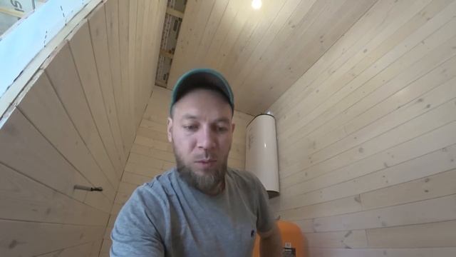 ОНИ НАПАДАЮТ НА ДОМ. ПОЛУЧИЛА РАНУ. Делаем водоснабжение в лесной дом смотреть онлайн