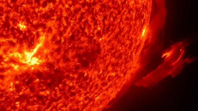 Something TERRIFYING Happened During The Recent Solar Eclipse смотреть онлайн