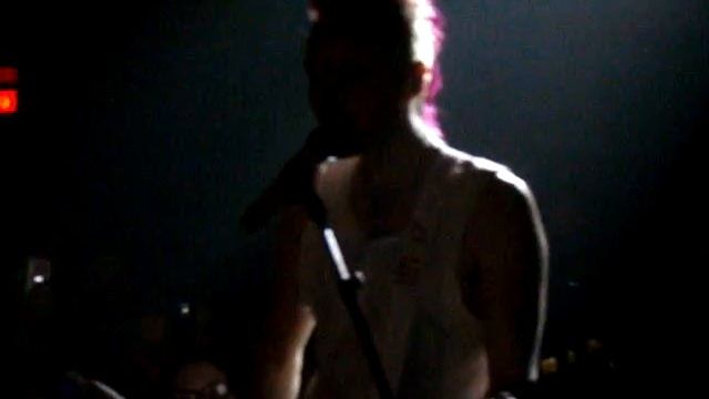 Jared Leto (30 Seconds To Mars) sings Bad Romance/Hurricane/Capricorn/The Kill in Tulsa crowd смотреть онлайн