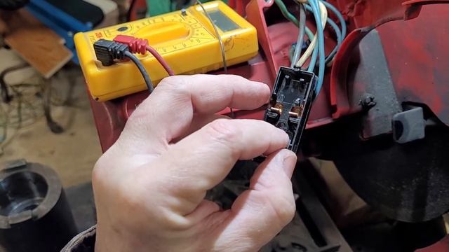 Milwaukee Chop Saw Switch Repair - You gotta do what you gotta do! смотреть онлайн