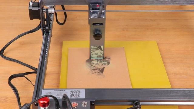 10W Dual Laser Power Output Atomstack X7 Pro Laser Engraving Machine Unboxing and test смотреть онлайн