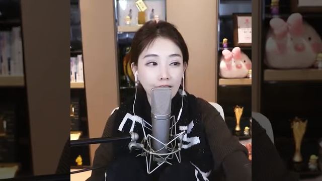 Фэн Тимо 《遥不可及的你》 смотреть онлайн