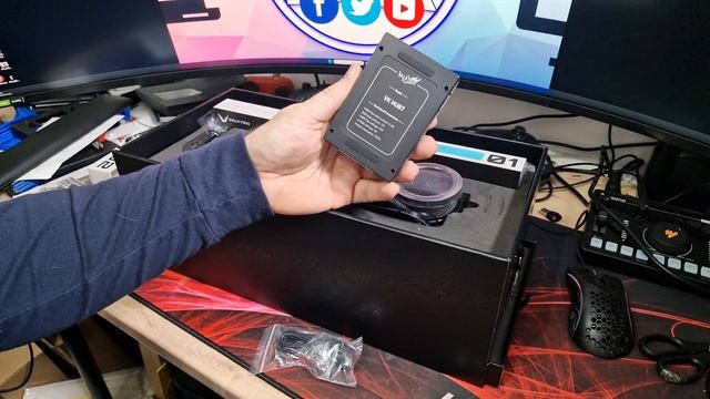 The Best Looking AIO CPU Cooler? Valkyrie Dragonfang 360 (unboxing this is just amazing) смотреть онлайн