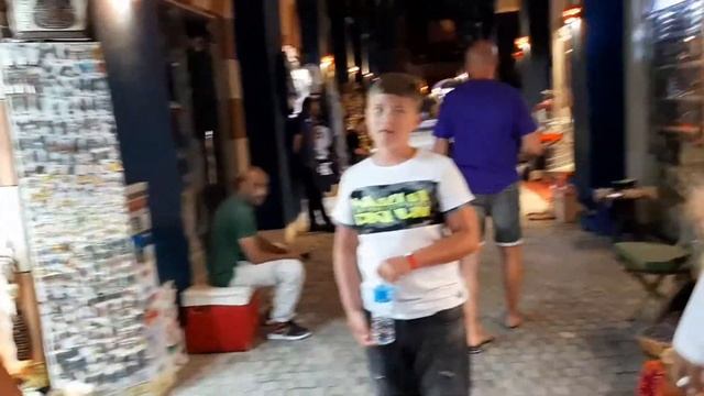 Nákupy v přístavu Port Ghalib , Nákupy v Egyptě , Pouliční prodej , Suvenýry , Oblečení смотреть онлайн