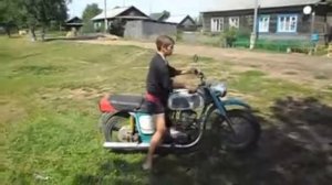 МОТОПРИКОЛЫ ДЕБИЛЫ НА ИЖАХ !!! СМЕХ И СЛЕЗЫ