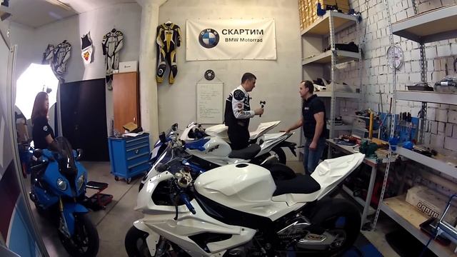 Как подготовить серийный спортбайк к победам на MRW - секреты гоночной команды Скартим BMW Motorrad смотреть онлайн