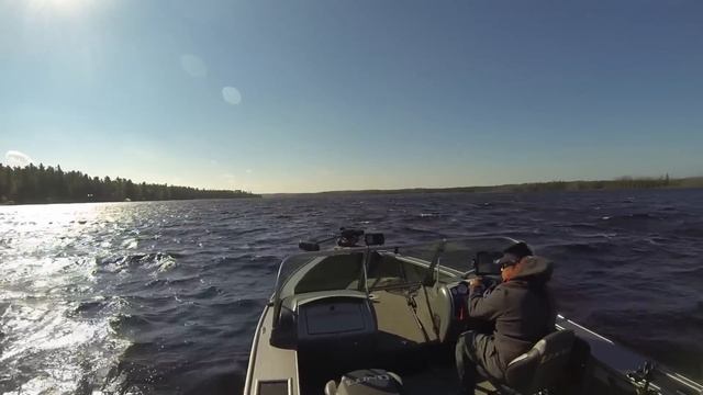 Lund 1975 Pro V Running Through Some Chop