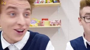 Влад А4 стал РЕБЁНКОМ на 24 Часа !