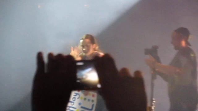 30 Seconds to Mars (Minsk Arena 10/03/2014) - Happy Birthday, Shannon смотреть онлайн
