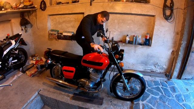 ИЖ ЮПИТЕР 5 - Реставриран, първо палене. смотреть онлайн