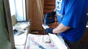 Как быстро обить досками изнутри дачный домик. Внутренняя отделка старого дачного дома.